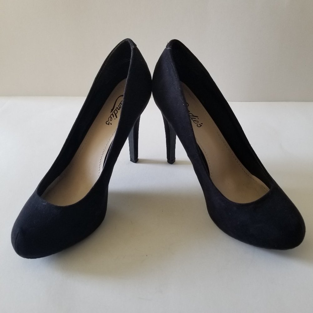 Candie's Black Suede Round Toe  Heels (size 9)